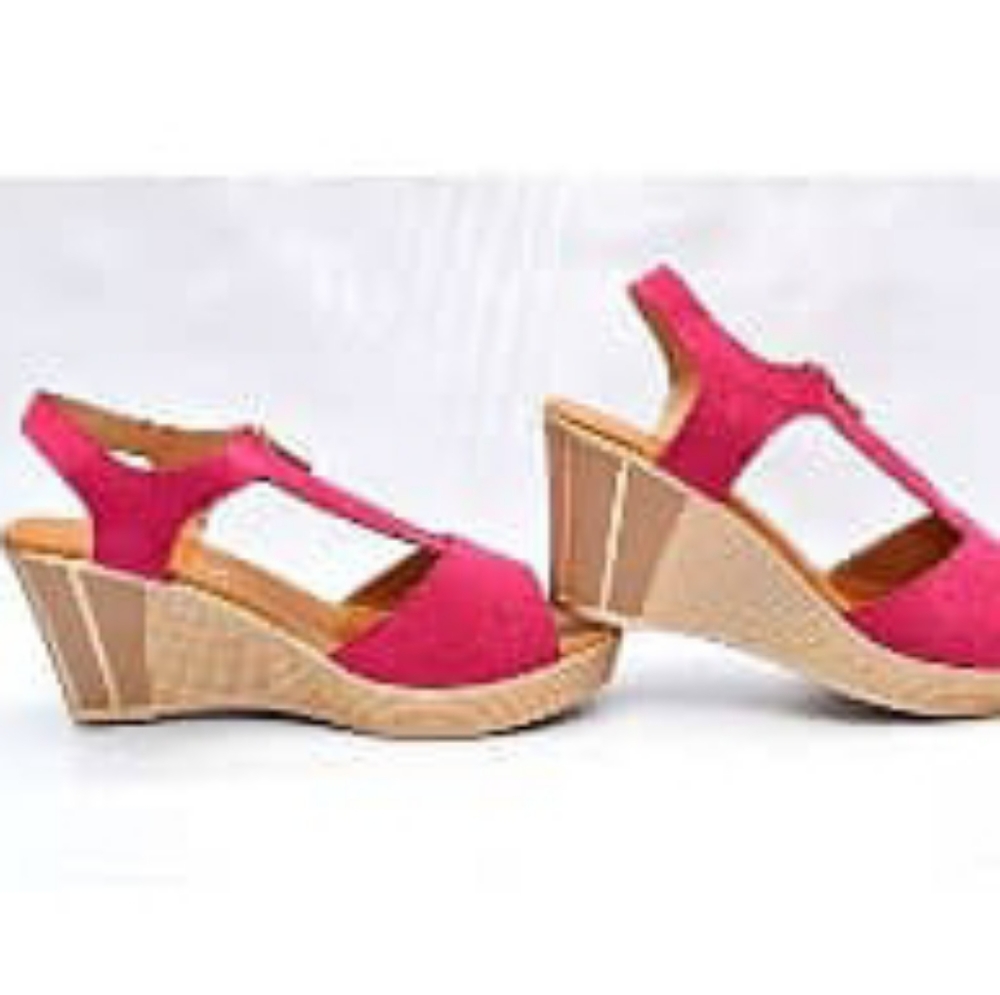 Shoe - Picture 2 of 4
